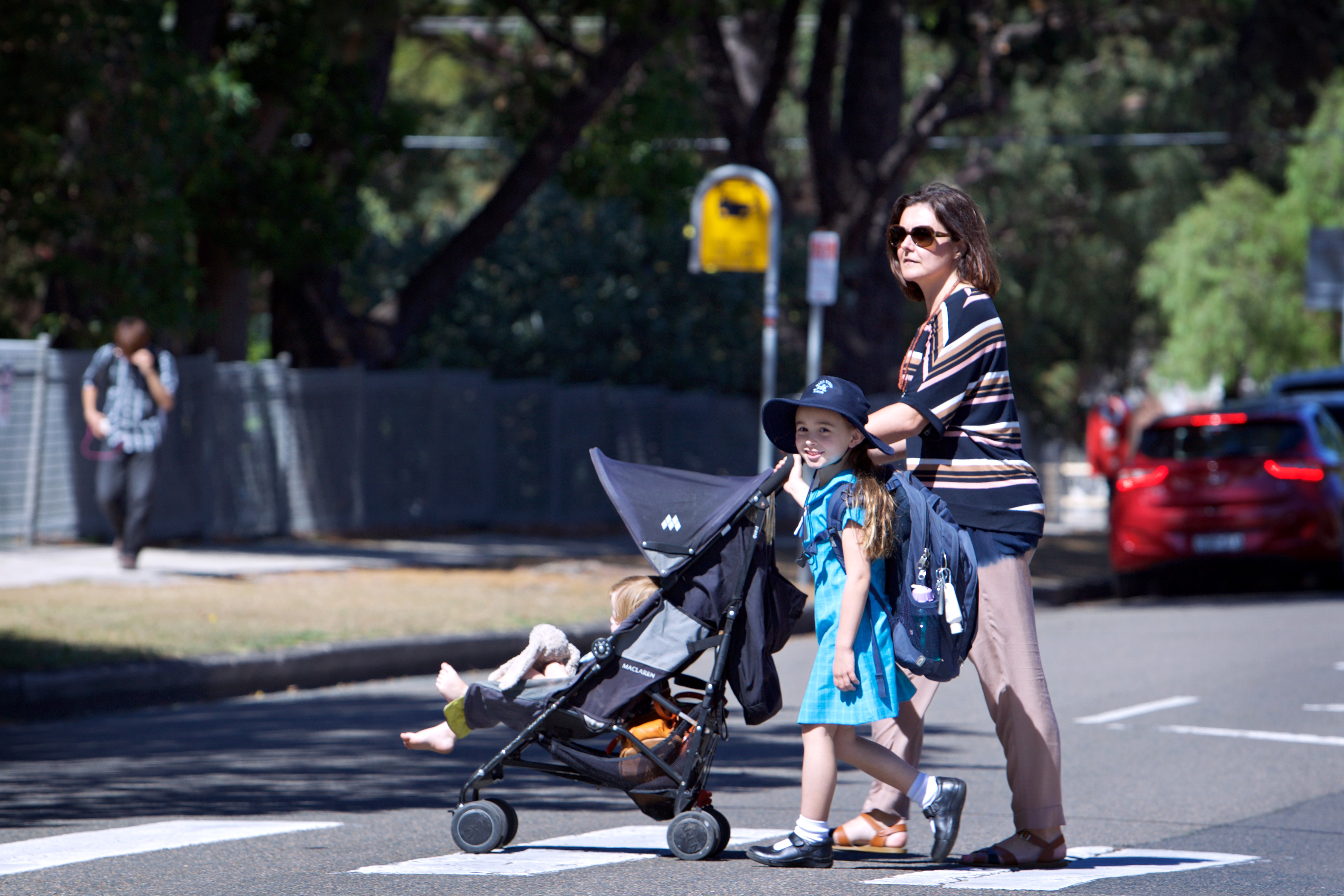 Pedestrian - Mother - Primary child - Baby - Crossing